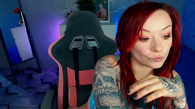Snapshot of Miss-Tattoo chatting on 29, 5, 2026 Miss-Tattoo online show from 29, 5, 2026