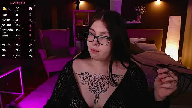 Arizonaa Muse online show from 30, 1, 2025