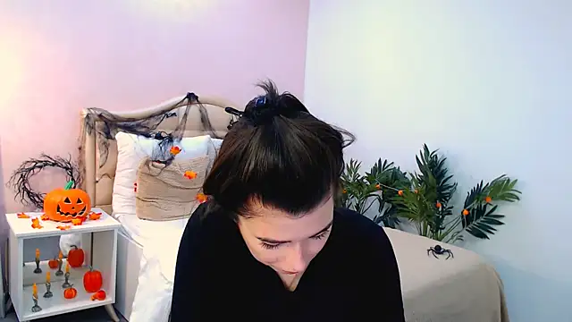 Snapshot of _Sun_Shy_ chatting on 31, 10, 2025 Sun Shy online show from 31, 10, 2025