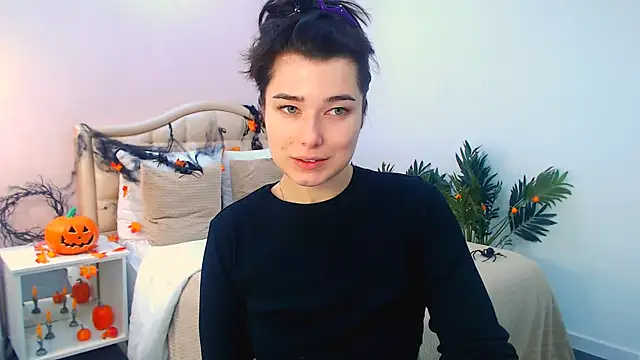 Snapshot of _Sun_Shy_ chatting on 12, 11, 2025 Sun Shy online show from 12, 11, 2025