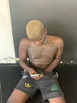 Snapshot of bad-boy-2002 chatting on 16, 1, 2025 bad-boy-2002 online show from 16, 1, 2025