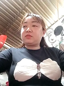 Snapshot of VyOanh2K chatting on 6, 2, 2025 VyOanh2K online show from 6, 2, 2025