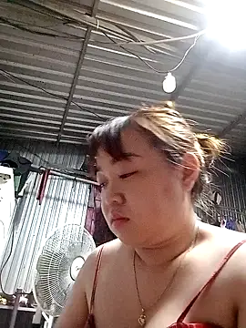 Snapshot of VyOanh2K chatting on 6, 2, 2025 VyOanh2K online show from 6, 2, 2025
