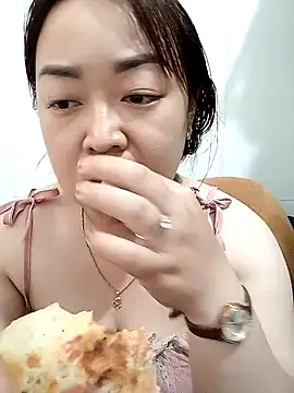 Snapshot of VyOanh2K chatting on 9, 2, 2025 VyOanh2K online show from 9, 2, 2025