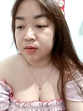 Snapshot of VyOanh2K chatting on 9, 2, 2025 VyOanh2K online show from 9, 2, 2025