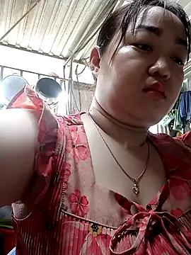 Snapshot of VyOanh2K chatting on 11, 2, 2025 VyOanh2K online show from 11, 2, 2025