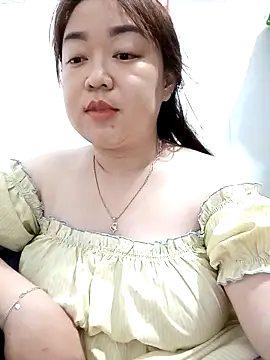 Snapshot of VyOanh2K chatting on 12, 2, 2025 VyOanh2K online show from 12, 2, 2025