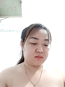 Snapshot of VyOanh2K chatting on 17, 2, 2025 VyOanh2K online show from 17, 2, 2025