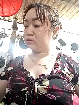 Snapshot of VyOanh2K chatting on 19, 2, 2025 VyOanh2K online show from 19, 2, 2025