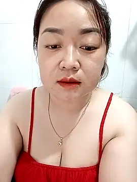 Snapshot of VyOanh2K chatting on 19, 2, 2025 VyOanh2K online show from 19, 2, 2025