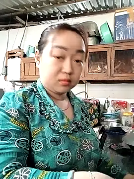 Snapshot of VyOanh2K chatting on 20, 2, 2025 VyOanh2K online show from 20, 2, 2025