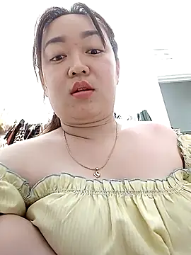 Snapshot of VyOanh2K chatting on 20, 2, 2025 VyOanh2K online show from 20, 2, 2025