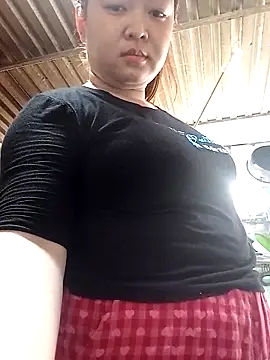 Snapshot of VyOanh2K chatting on 27, 2, 2025 VyOanh2K online show from 27, 2, 2025