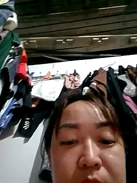 Snapshot of VyOanh2K chatting on 6, 3, 2025 VyOanh2K online show from 6, 3, 2025