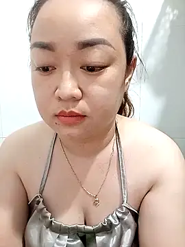 Snapshot of VyOanh2K chatting on 7, 3, 2025 VyOanh2K online show from 7, 3, 2025