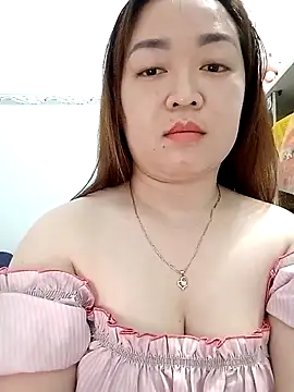 Snapshot of VyOanh2K chatting on 9, 3, 2025 VyOanh2K online show from 9, 3, 2025