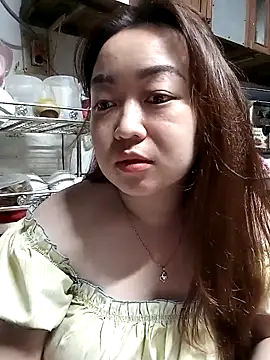 Snapshot of VyOanh2K chatting on 13, 3, 2025 VyOanh2K online show from 13, 3, 2025