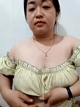 Snapshot of VyOanh2K chatting on 16, 3, 2025 VyOanh2K online show from 16, 3, 2025