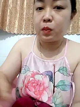 Snapshot of VyOanh2K chatting on 9, 9, 2025 VyOanh2K online show from 9, 9, 2025