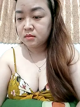 Snapshot of VyOanh2K chatting on 14, 9, 2025 VyOanh2K online show from 14, 9, 2025