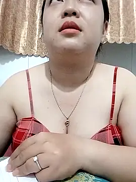 Snapshot of VyOanh2K chatting on 25, 9, 2025 VyOanh2K online show from 25, 9, 2025