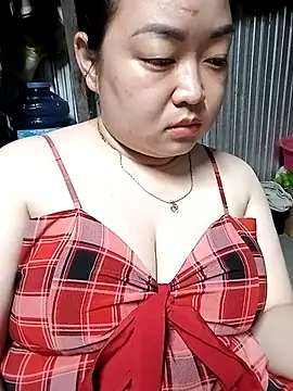 Snapshot of VyOanh2K chatting on 30, 9, 2025 VyOanh2K online show from 30, 9, 2025