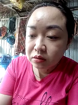 Snapshot of VyOanh2K chatting on 2, 10, 2025 VyOanh2K online show from 2, 10, 2025