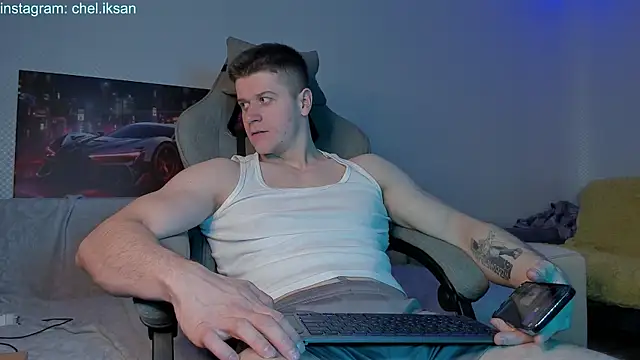 Snapshot of Bruno_Banani chatting on 3, 1, 2025 Bruno Banani online show from 3, 1, 2025