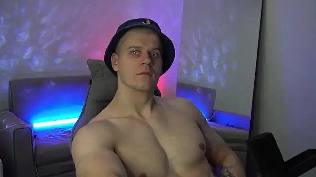 Snapshot of Bruno_Banani chatting on 8, 9, 2025 Bruno Banani online show from 8, 9, 2025