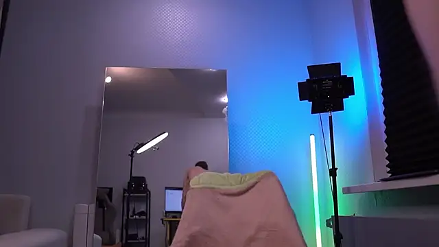 Snapshot of Bruno_Banani chatting on 3, 11, 2025 Bruno Banani online show from 3, 11, 2025