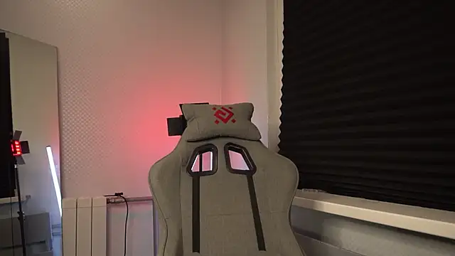 Snapshot of Bruno_Banani chatting on 7, 11, 2025 Bruno Banani online show from 7, 11, 2025