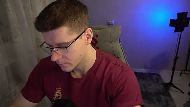 Snapshot of Bruno_Banani chatting on 19, 11, 2025 Bruno Banani online show from 19, 11, 2025