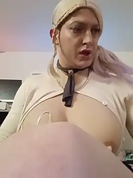 sissytrapdolly24 online show from 24, 5, 2026