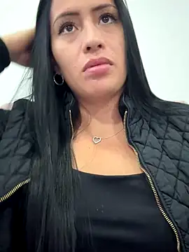 Snapshot of Sara_luna_ chatting on 30, 10, 2025 Sara luna online show from 30, 10, 2025