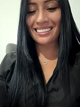 Sara luna  online show from 5, 12, 2025