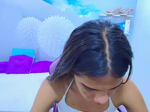 DEMI LEED online show from 15, 9, 2025