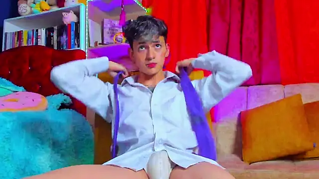 GabyThoms online show from 26, 2, 2025