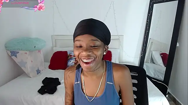 Rihana hot01 online show from 4, 12, 2024