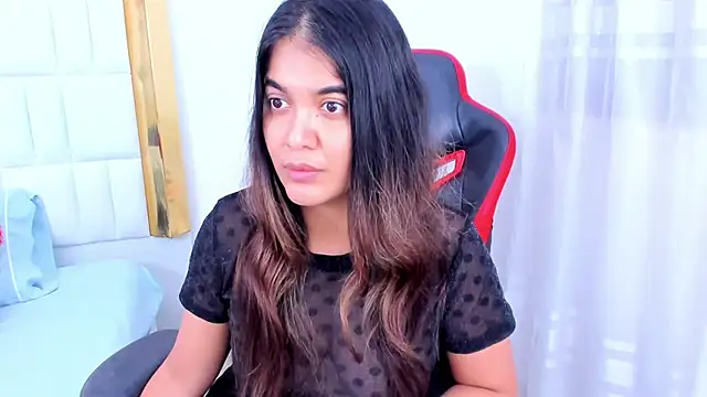 MadelineJackson online show from 15, 12, 2024