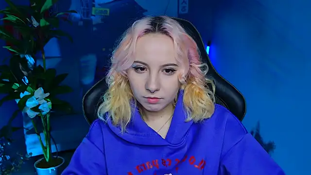 JasmineMilko online show from 25, 2, 2025