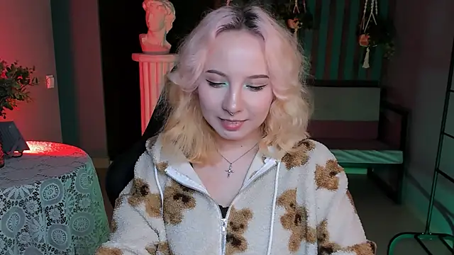 JasmineMilko online show from 5, 3, 2025