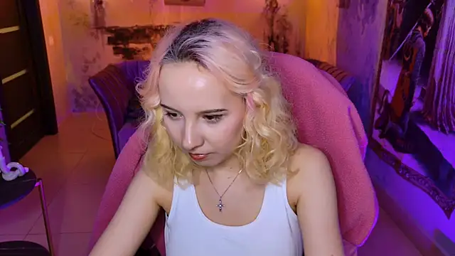 JasmineMilko online show from 13, 3, 2025