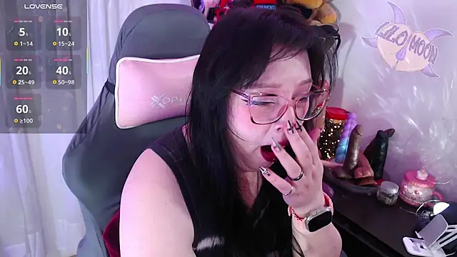 LiloMoon69 online show from 7, 10, 2025