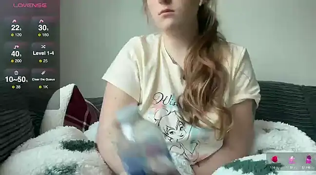 Snapshot of lilsbabyxo chatting on 2, 12, 2024 lilsbabyxo online show from 2, 12, 2024