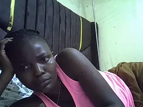 Snapshot of pretty_vivy chatting on 10, 12, 2024 pretty vivy online show from 10, 12, 2024