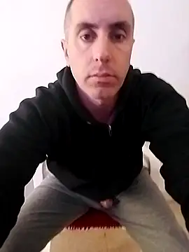 Snapshot of HELL_FIRE chatting on 13, 10, 2025 HELL FIRE online show from 13, 10, 2025