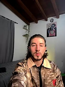 Valentino Xander online show from 21, 12, 2025