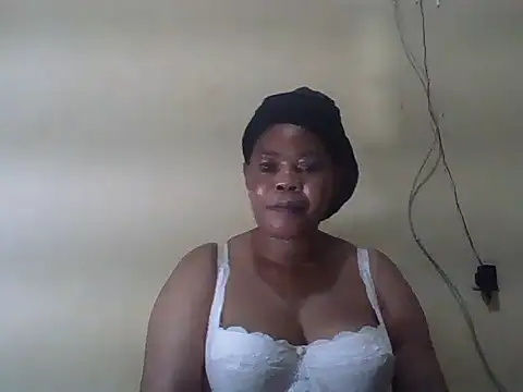 Snapshot of ANALQUEEN4 chatting on 11, 6, 2026 ANALQUEEN4 online show from 11, 6, 2026