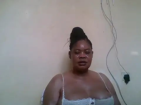 Snapshot of ANALQUEEN4 chatting on 12, 7, 2026 ANALQUEEN4 online show from 12, 7, 2026