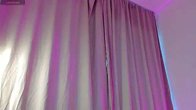 Nicole Charm online show from 30, 12, 2024